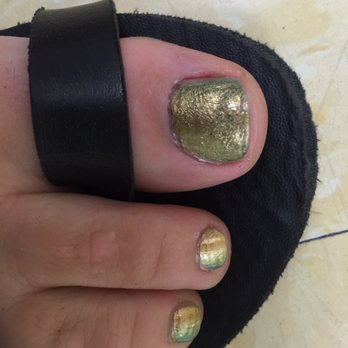 Paradise Nails - They blamed me for this garbage even though she put my flip flops on and didn't put a topcoat on and they wouldn't refund me - Nail Salons Near Me - La Mesa, California