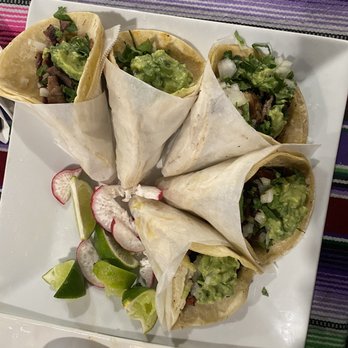 Los Rivera Cafe - Tacooos - Mexican Near Me - Danbury, Connecticut