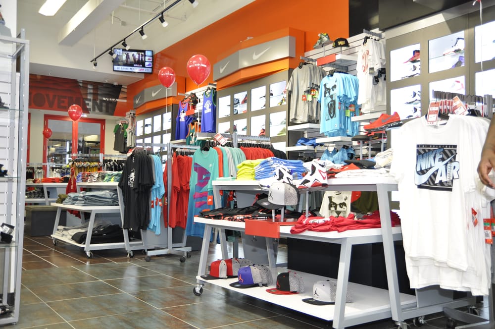 sneaker villa south street