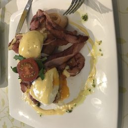 Eggs Benedict Eggs Benedict