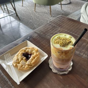 Makario Coffee Roasters - Coffee & Tea Near Me - Everett, Washington