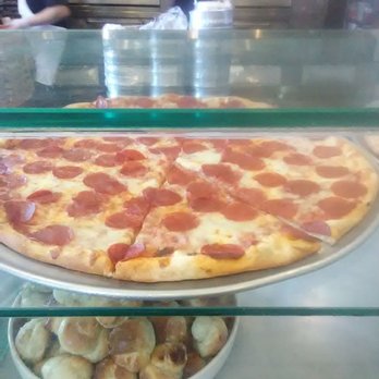 Luigi's Restaurant & Bar - Italian Near Me - New Hyde Park, New York