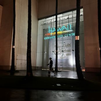 Twas The Light Before Christmas - Virtual Reality Centers Near Me - Honolulu, Hawaii