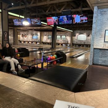 Bowl & Barrel - Bowling Near Me - Houston, Texas