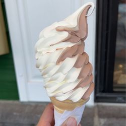 Plank Road Ice Cream - Vanilla chocolate twist soft serve
