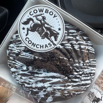 Cowboy Conchas - Cookies & Cream Concha - Bakeries Near Me - Arlington, Texas