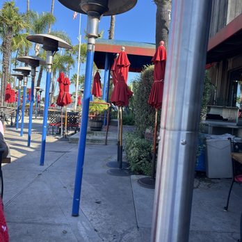 The Crab Pot - Heat lamps - Seafood Near Me - Long Beach, California