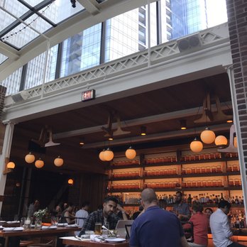 Cindy's Rooftop - A view behind the lake - New American Near Me - Chicago, Illinois