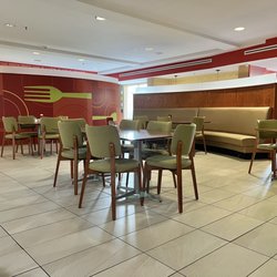 Kem's - Dining room