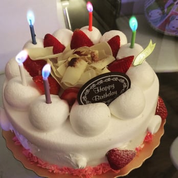 85°C Bakery Cafe-Irvine - Strawberry Cream - Looks good only. Tastes - Coffee & Tea Near Me - Irvine, California 85°C Bakery Cafe-Irvine - Strawberry Cream - Looks good only. Tastes - Coffee & Tea Near Me - Irvine, California