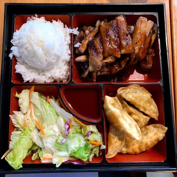 University Kitchen 63 Photos 57 Reviews Chinese 4108 University Way Ne Seattle Wa Restaurant Reviews Phone Number