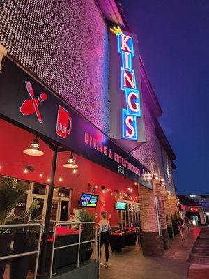 Kings Dining & Entertainment by null
