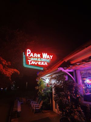 Parkway Tavern by null