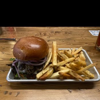 Bob's Pizza - mushroom swiss burger - Pizza Near Me - Evanston, Illinois Bob's Pizza - mushroom swiss burger - Pizza Near Me - Evanston, Illinois
