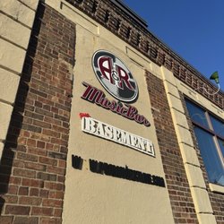 A and R Music Bar