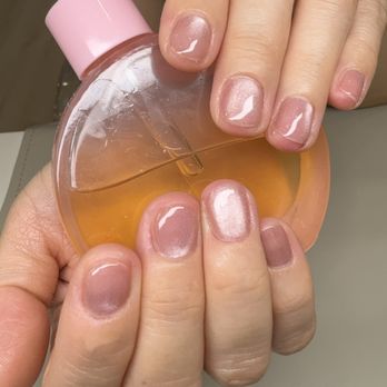 K1 Aesthetic SPA - Pink Cat Eye gel polish. - Nail Salons Near Me - Urban Honolulu, Hawaii