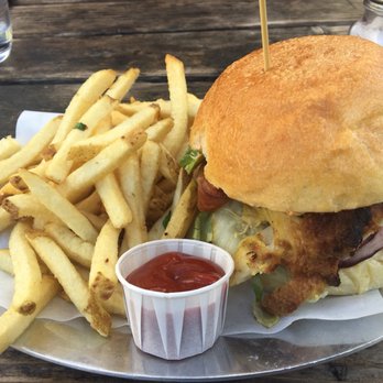 Parkside Cafe - Chicken bacon sandwich - American Near Me - Stinson Beach, California Parkside Cafe - Chicken bacon sandwich - American Near Me - Stinson Beach, California