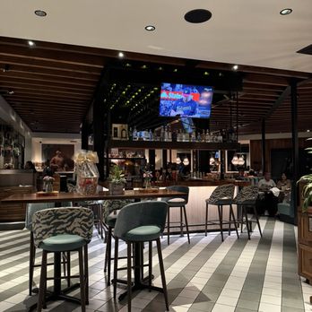 Julep Cast Iron Kitchen + Drink - Bar area - New American Near Me - Brea, California Julep Cast Iron Kitchen + Drink - Bar area - New American Near Me - Brea, California