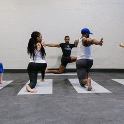 Fondren Fitness - Enjoy group exercise classes including yoga, barre, HIIT, kickboxing, and hip hop aerobics.