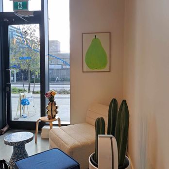 Miion Cafe - Miion seating - Coffee & Tea Near Me - Richmond, British Columbia