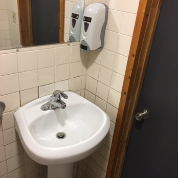 Bob's Diner - Men's bathroom - Diners Near Me - Watervliet, New York