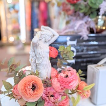 Valentines - Women's Clothing Near Me - Austin, Texas