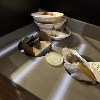 PLNT Burger - Not very clean - Vegan Near Me - Wynnewood, Pennsylvania