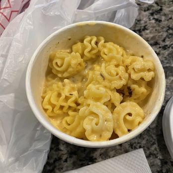 Destination Smokehouse & Eatery - Mac and cheese - Sandwiches Near Me - Hemet, California