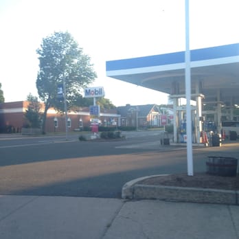 Mobil - Needham Mobil -- 1111 Great Plain Avenue / Route 135, Needham Station & Sign - Gas Stations Near Me - Needham, Massachusetts Mobil - Needham Mobil -- 1111 Great Plain Avenue / Route 135, Needham Station & Sign - Gas Stations Near Me - Needham, Massachusetts