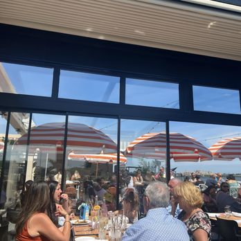 Adrienne’s - Sitting area overview - Italian Near Me - Broad Channel, New York