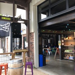 Lost Province at Hardin Creek - Indoor outdoor seating and bar
