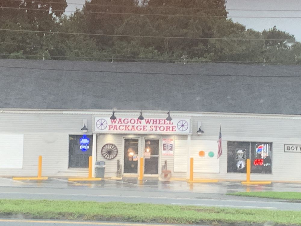 Wagon Wheel Package Store Logo