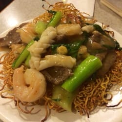 Canton Noodle House - Crispy noodles
