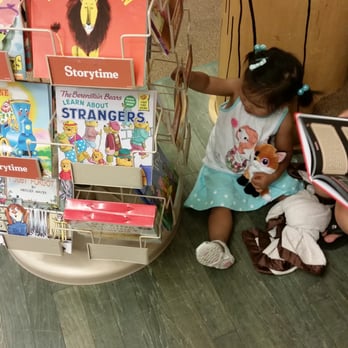 Barnes & Noble - Good selection in the kids section - Bookstores Near Me - Long Beach, California