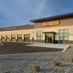 Les Schwab Tire Center