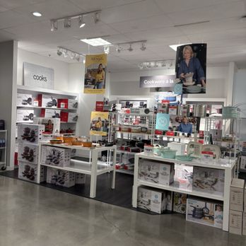 JCPenney - Department Stores Near Me - Thousand Oaks, California