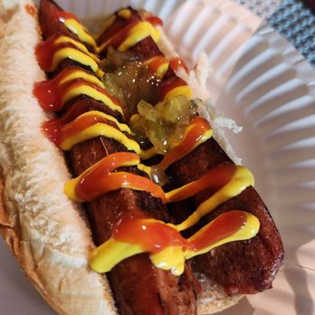 Stiix Billiards - Hot links during pool is necessary! - Pool Halls Near Me - Ventura, California
