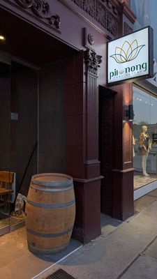 Pii Nong Thai Yonge - Eatery & Experience by null