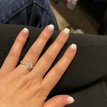 355 Nails  - Ombré, dip powder. Natural nails with tips. - Nail Salons Near Me - O'Fallon, Missouri