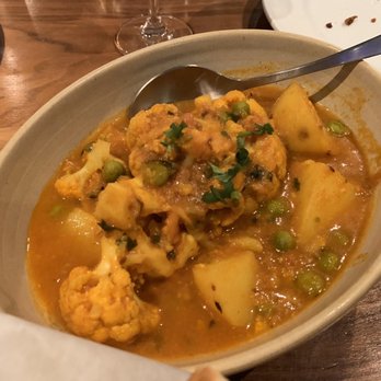 Dancing Yak - Aloo Cauli - Himalayan/Nepalese Near Me - San Francisco, California