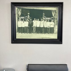 Vancouver Barber Company - Inside
