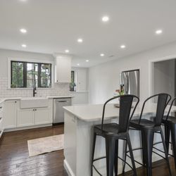 Penn Construction & Design - Kitchen remodeling. Cabinet installation. Countertop installation. Flooring. Kitchen design. White shaker cabinets. Philadelphia, PA.