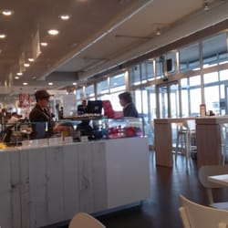 Fraccaro Cafè - La sala di ingresso