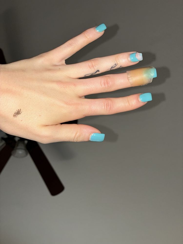 Best City Nails II Logo