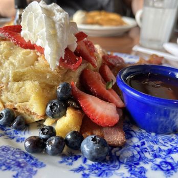 Cracker Barrel Old Country Store - Stuffed French Toast - American Near Me - Kissimmee, Florida Cracker Barrel Old Country Store - Stuffed French Toast - American Near Me - Kissimmee, Florida
