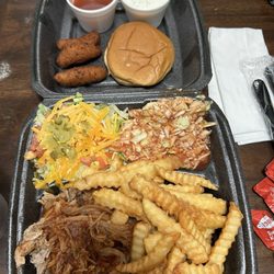 Hendrix BBQ - The BBQ plate