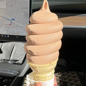 Meadowlark Dairy - Ice Cream & Frozen Yogurt Near Me - Pleasanton, California