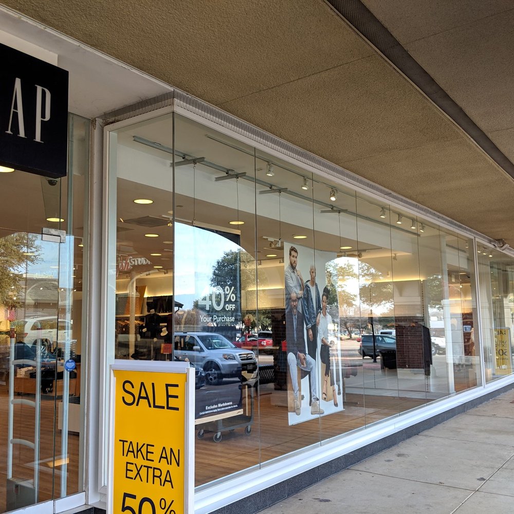 Gap - Storefront - Men's Clothing Near Me - Plano, Texas Gap - Storefront - Men's Clothing Near Me - Plano, Texas