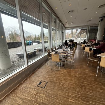 Maclab Bistro - Inside seating - Bistros Near Me - Banff, Alberta Maclab Bistro - Inside seating - Bistros Near Me - Banff, Alberta