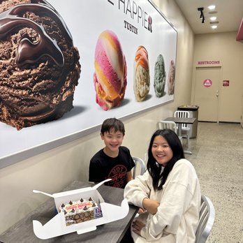 Baskin-Robbins - Ice Cream & Frozen Yogurt Near Me - Tustin, California